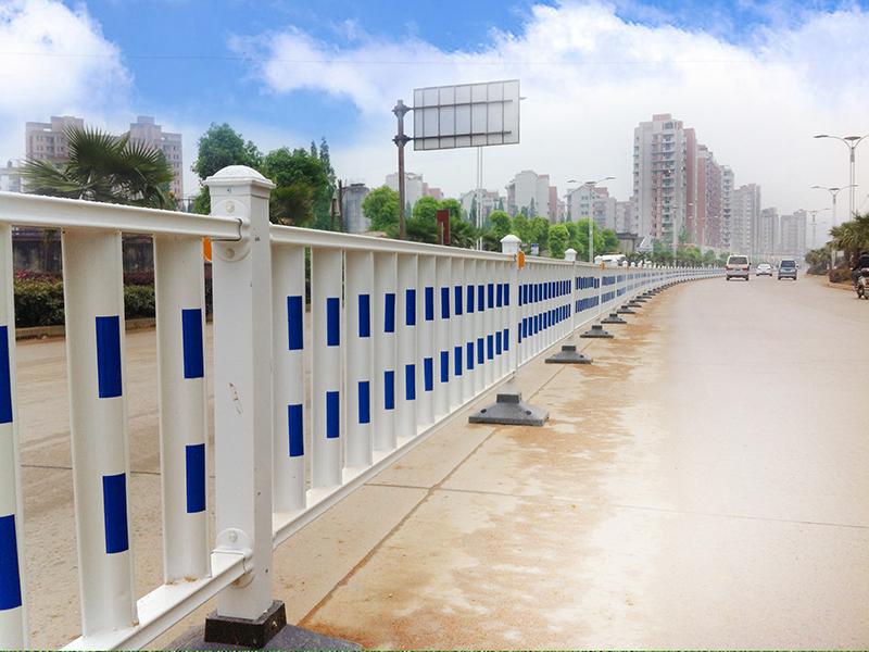市(shì)政道路(lù)護欄